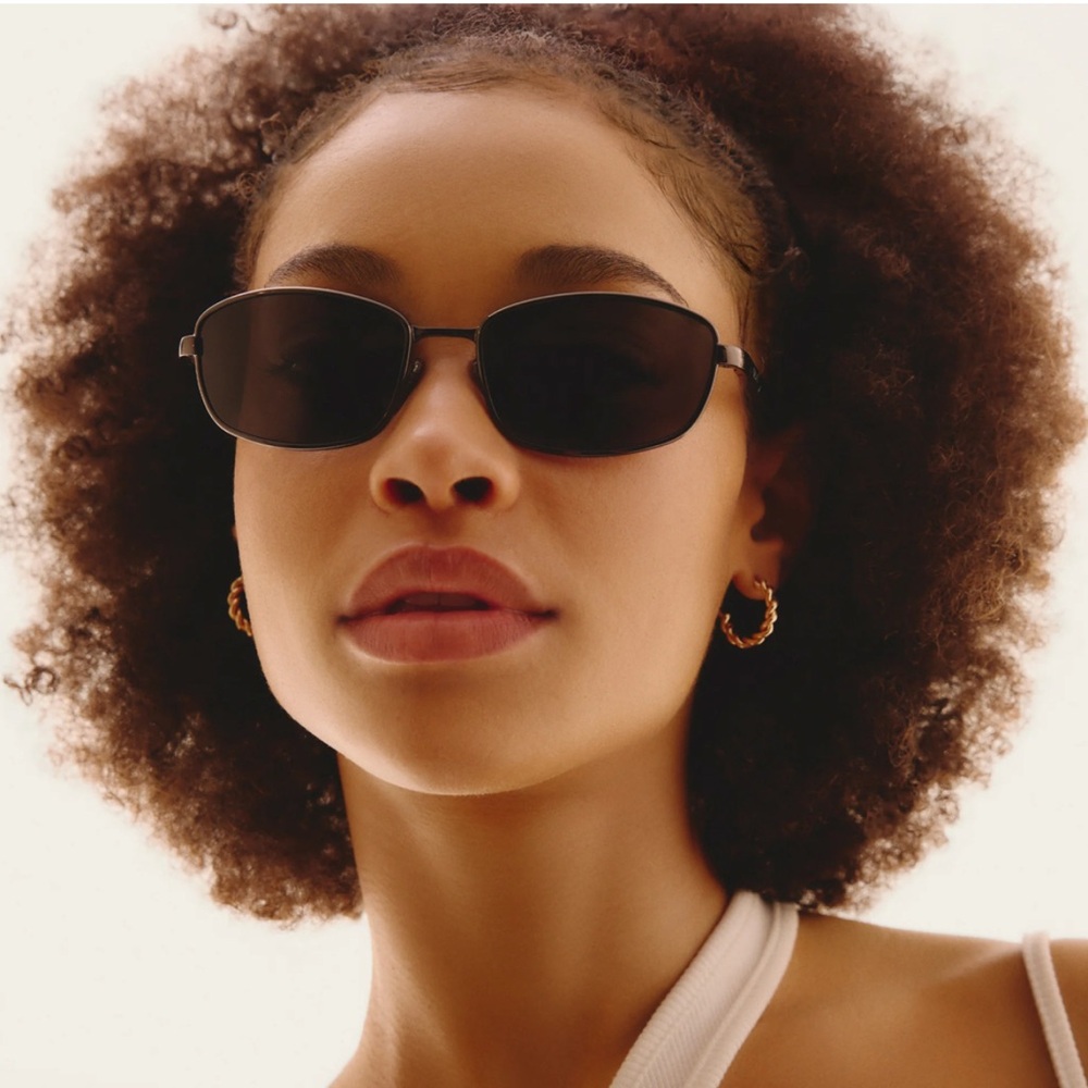 Quay Australia Black Sunglasses TEXT ME